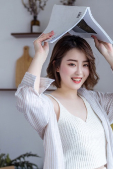 美女裸胸不打马赛克